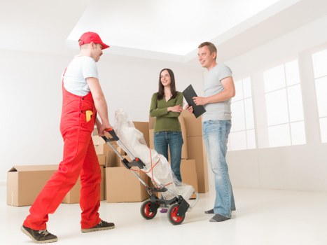 Organized moving service completing a local move