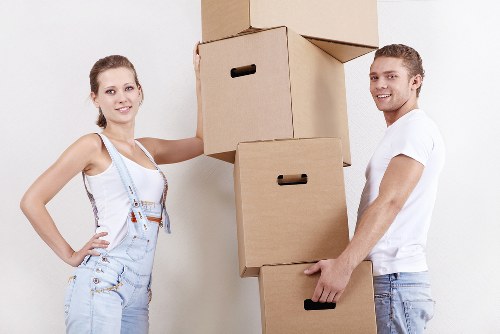 Variety of packing boxes and protective materials for Bow customers
