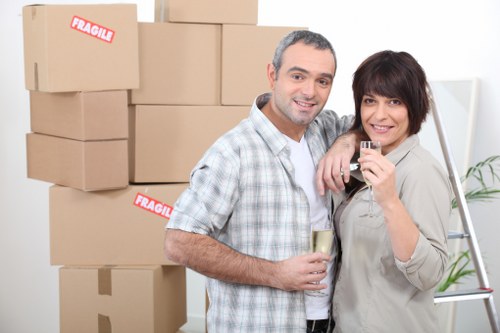 Moving truck loading support for residential relocations in Bow